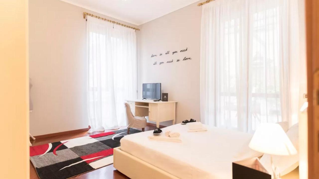 Italianway - Galleria Unione Apartment Милано Екстериор снимка